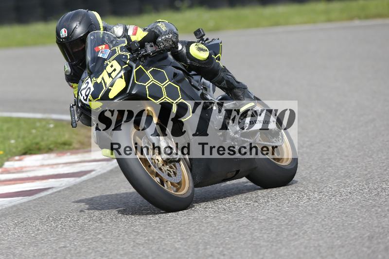 /Archiv-2025/53 16.09.2025 Track Day Domi Aegerter ADR/Gruppe rot/29